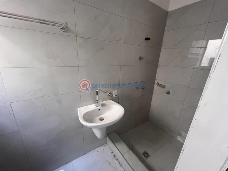 3 bedroom Semi detached Duplex For Sale Ashongman Ga East Municipal Accra - 11