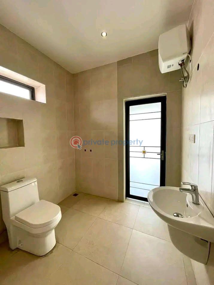 3 bedroom House For Rent Abelemkpe Accra - 5
