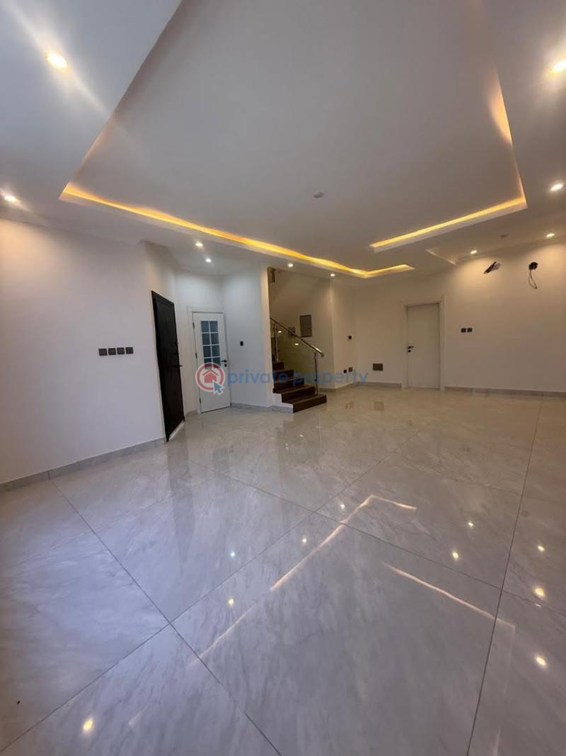 3 bedroom Detached Duplex For Sale Airport Residential Area Accra - 2
