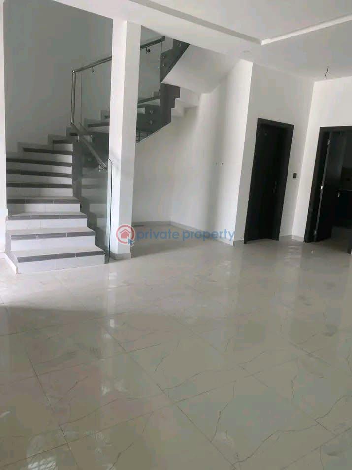 3 bedroom Townhouse For Sale Spintex Accra - 6