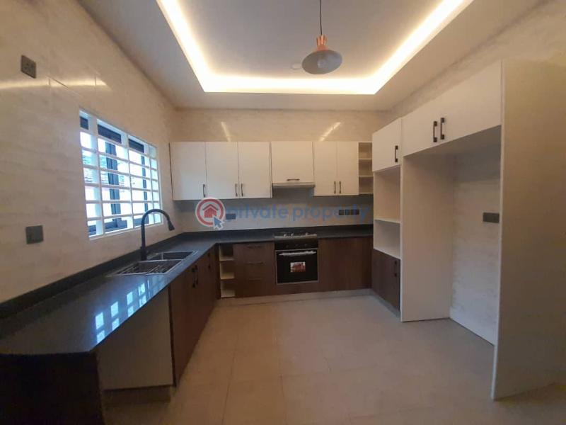 3 bedroom House For Sale Spintex Main Kfc Junct Road Baatsonaa Spintex Accra - 4