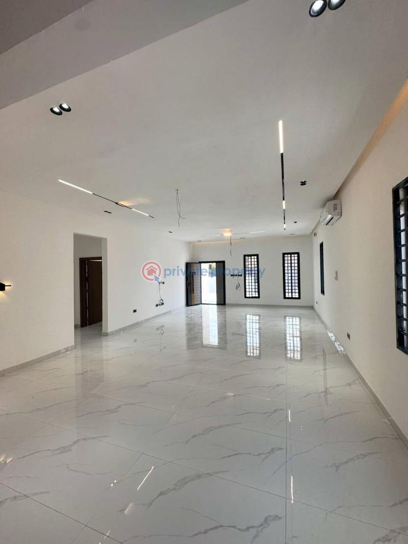 3 bedroom Townhouse For Sale Lakeside Estates. Adenta Municipal Accra - 5