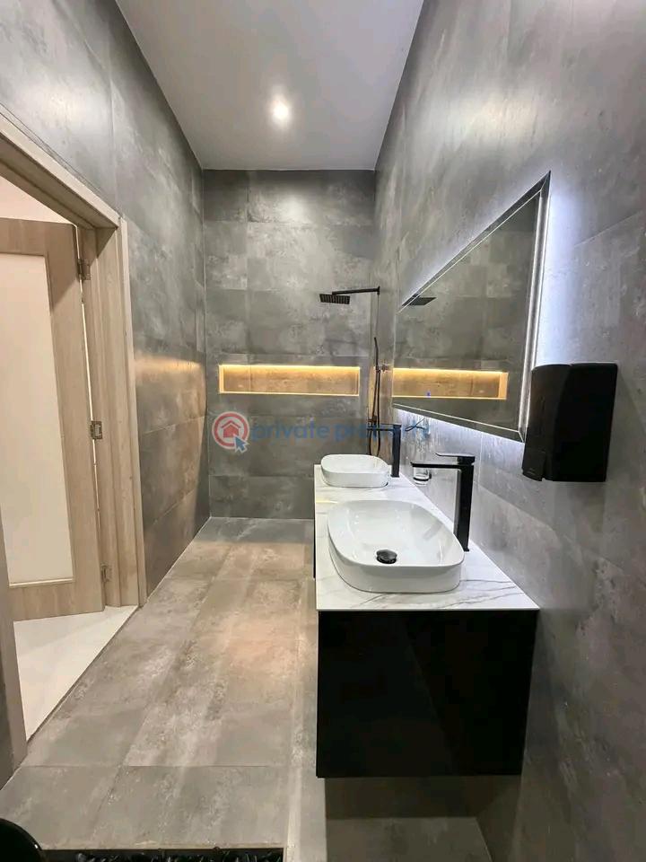 3 bedroom House For Sale Sakumono Spintex Accra - 2