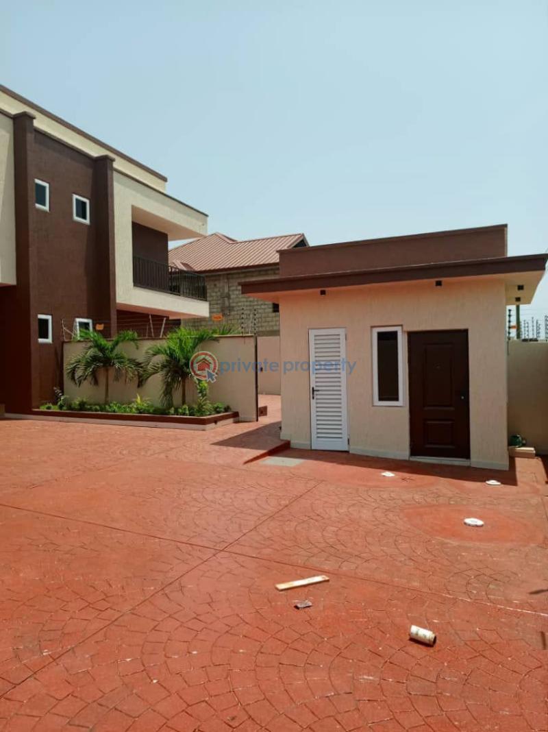 3 bedroom House For Rent Rasta-bush Road Teshie new Town Accra - 4