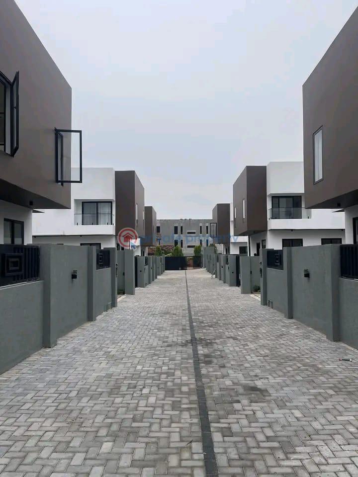 3 bedroom Townhouse For Sale West Legon Ga East Municipal Accra - 1