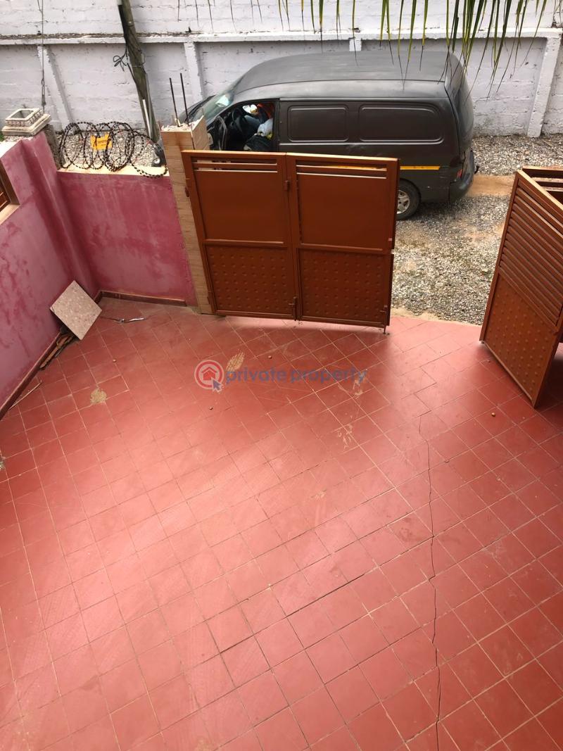 3 bedroom House For Sale Bushroad Rasta- Bush Road Tse Addo Accra - 13