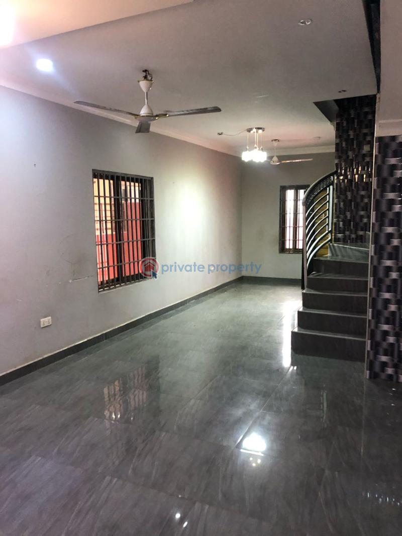 3 bedroom House For Sale Bushroad Rasta- Bush Road Tse Addo Accra - 4