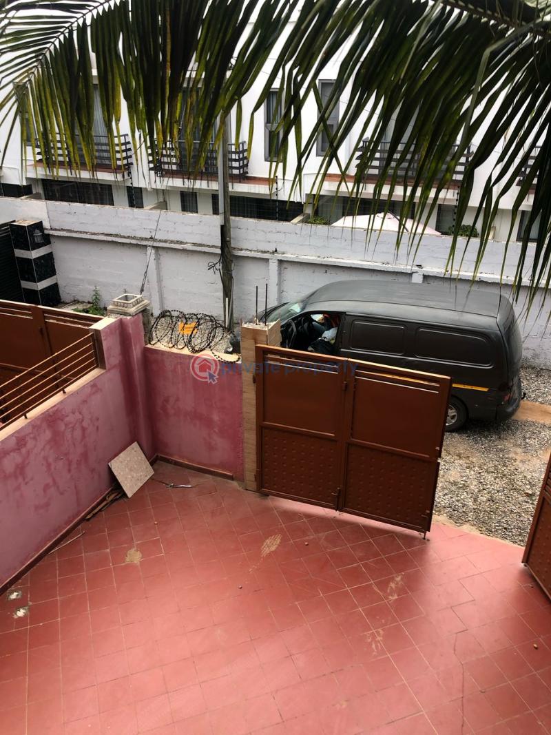 3 bedroom House For Sale Bushroad Rasta- Bush Road Tse Addo Accra - 11