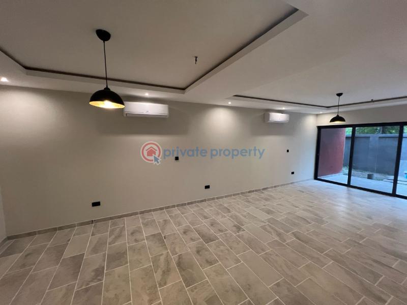 4 bedroom House For Sale Comm.6 Tema Accra - 8