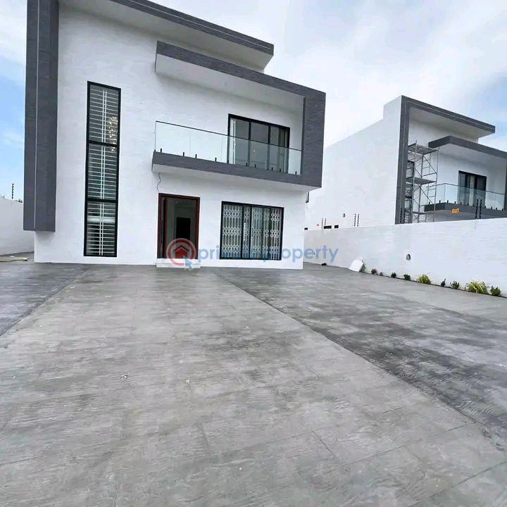 4 bedroom Townhouse For Sale Sakumono Spintex Accra - 0