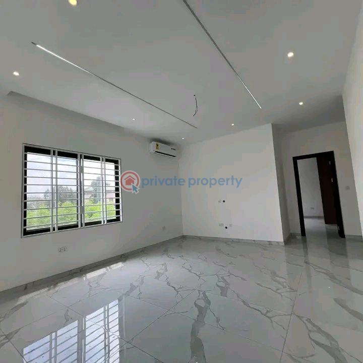 4 bedroom Townhouse For Sale Sakumono Spintex Accra - 11