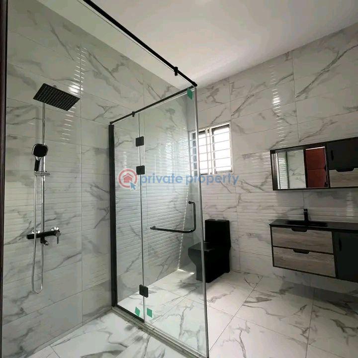 4 bedroom Townhouse For Sale Sakumono Spintex Accra - 8