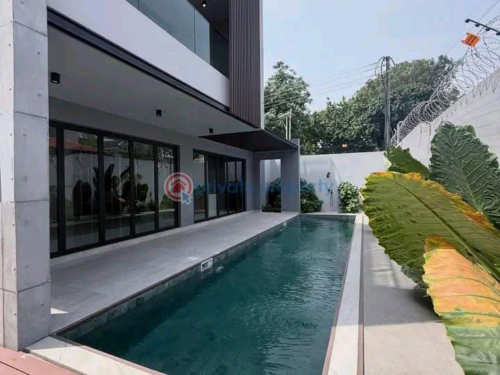 4 bedroom Townhouse For Rent Cantonments Accra - 1