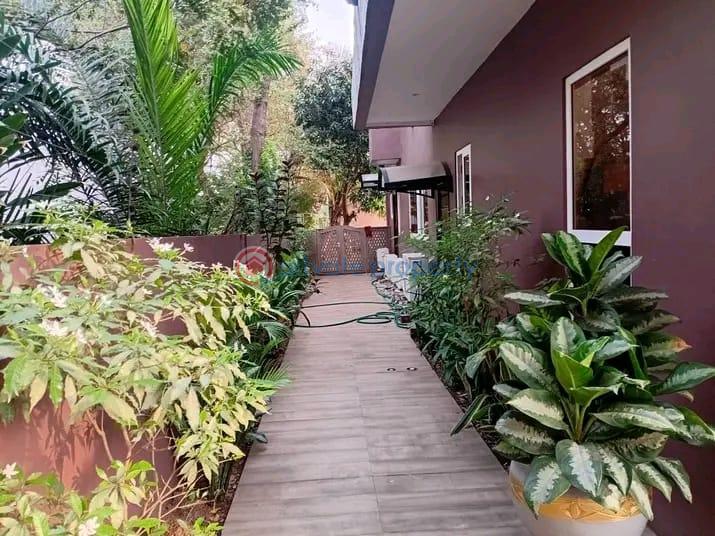 4 bedroom House For Rent Airport Residential Area Accra - 2