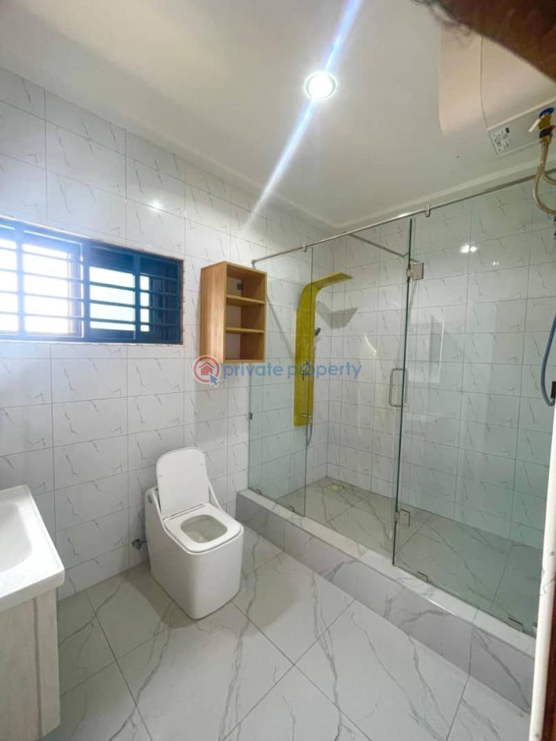 4 bedroom Detached Duplex For Sale Ashley Botwe Accra Ghana. Ashaley Botwe Adenta Municipal Accra - 4