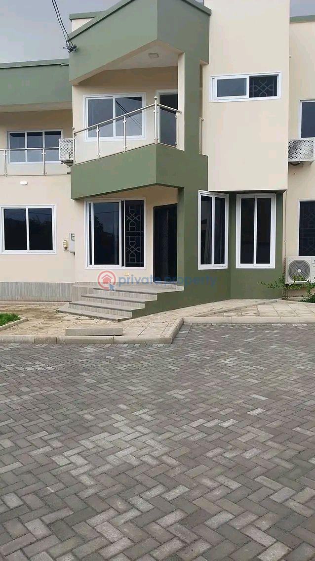 4 bedroom House For Rent North Labone Accra - 0