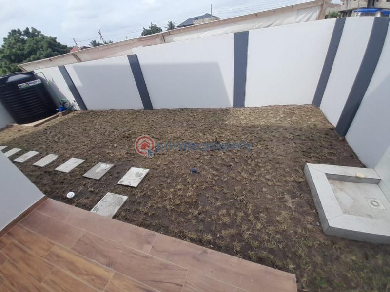 4 bedroom House For Sale Lakeside Estates. Adenta Municipal Accra - 14