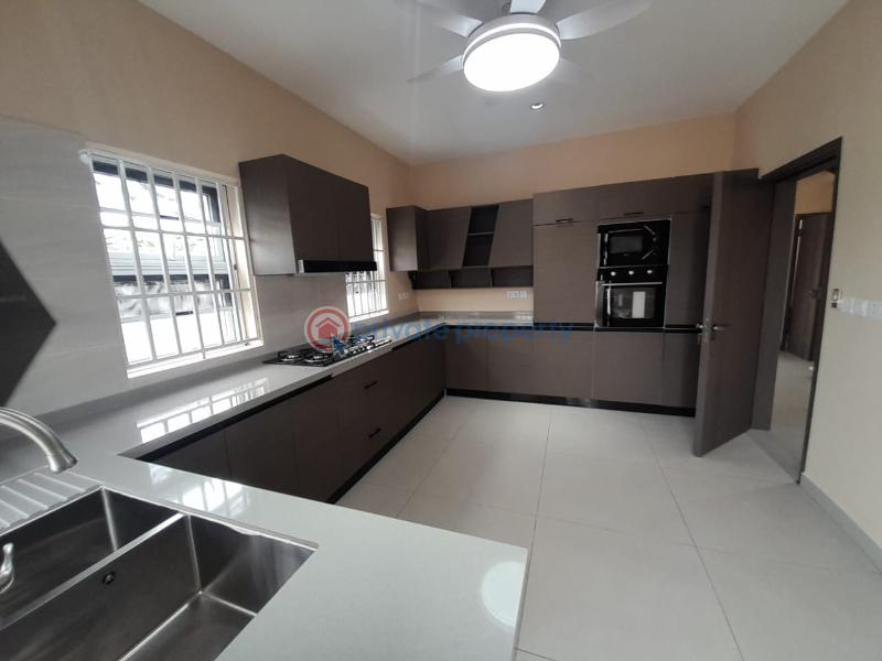 4 bedroom House For Sale Lakeside Estates. Adenta Municipal Accra - 17