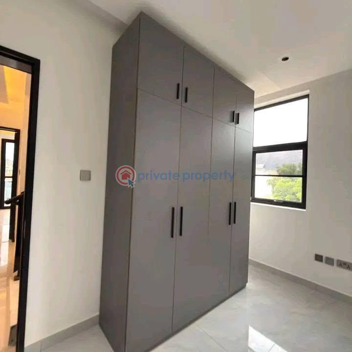4 bedroom Townhouse For Sale Ogbojo East Legon Accra - 8