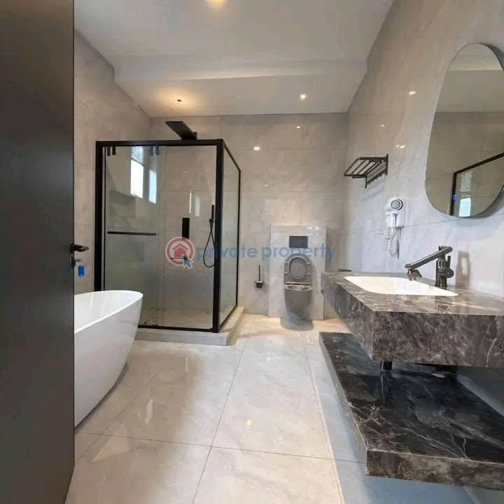4 bedroom Townhouse For Sale Ogbojo East Legon Accra - 9