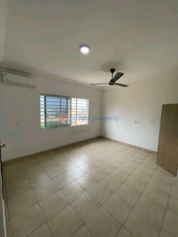4 bedroom Townhouse For Rent Abelemkpe Accra - 13