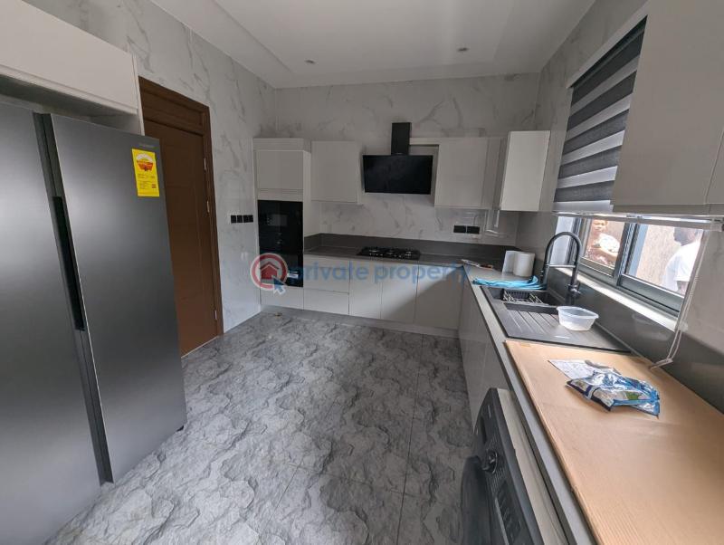 4 bedroom Townhouse For Rent West Airport Airport Residential Area Accra - 12