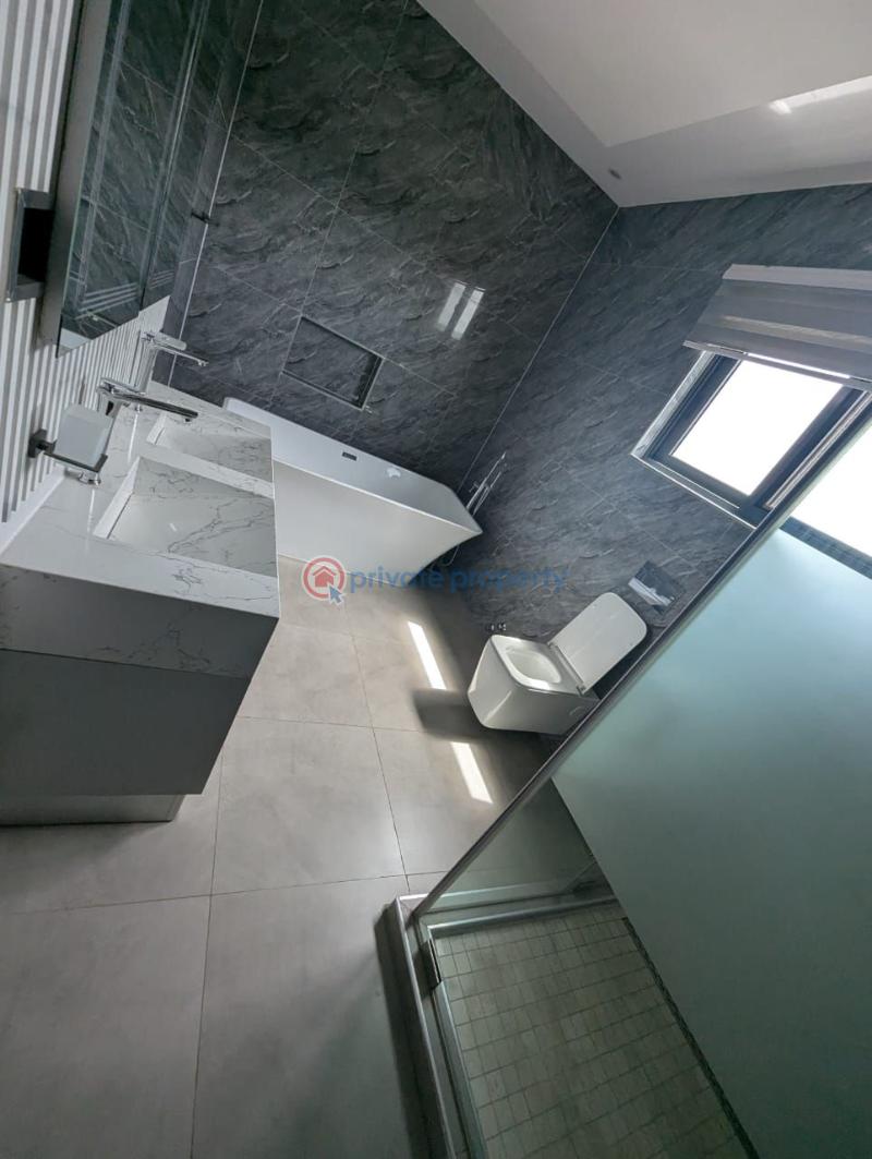 4 bedroom Townhouse For Rent West Airport Airport Residential Area Accra - 14