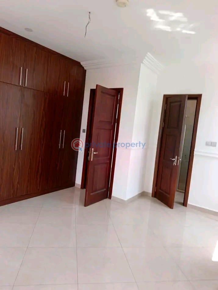 4 bedroom Townhouse For Rent Achimota Accra - 8