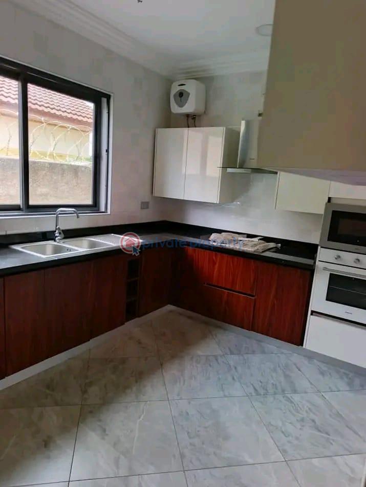 4 bedroom Townhouse For Rent Achimota Accra - 4