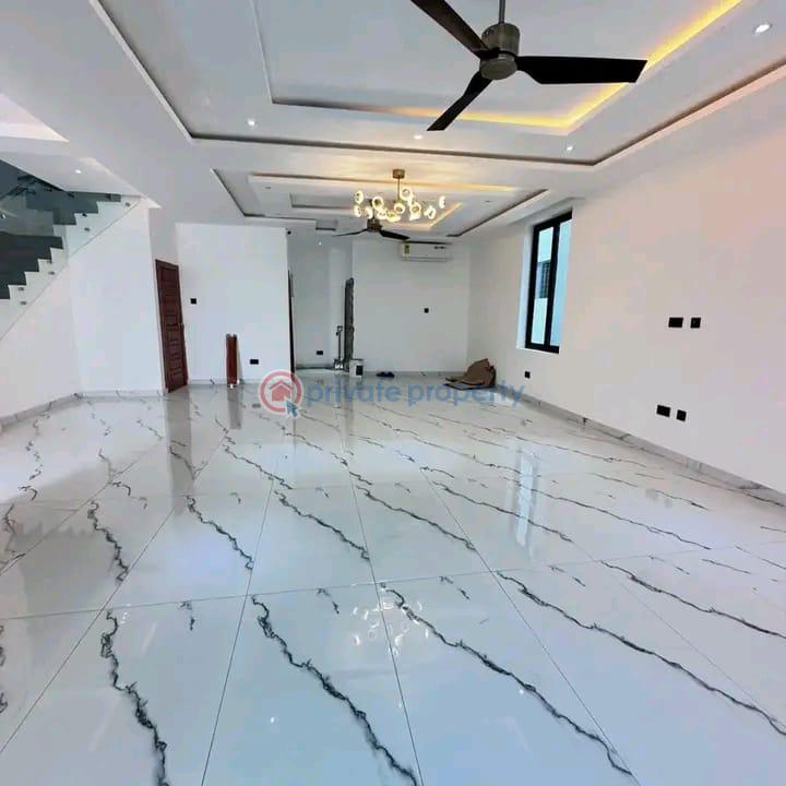 4 bedroom Townhouse For Sale East Airport Airport Residential Area Accra - 5