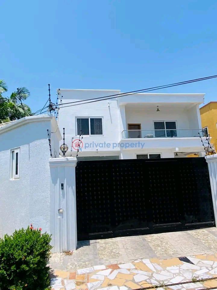4 bedroom House For Rent East Airport Airport Residential Area Accra - 0