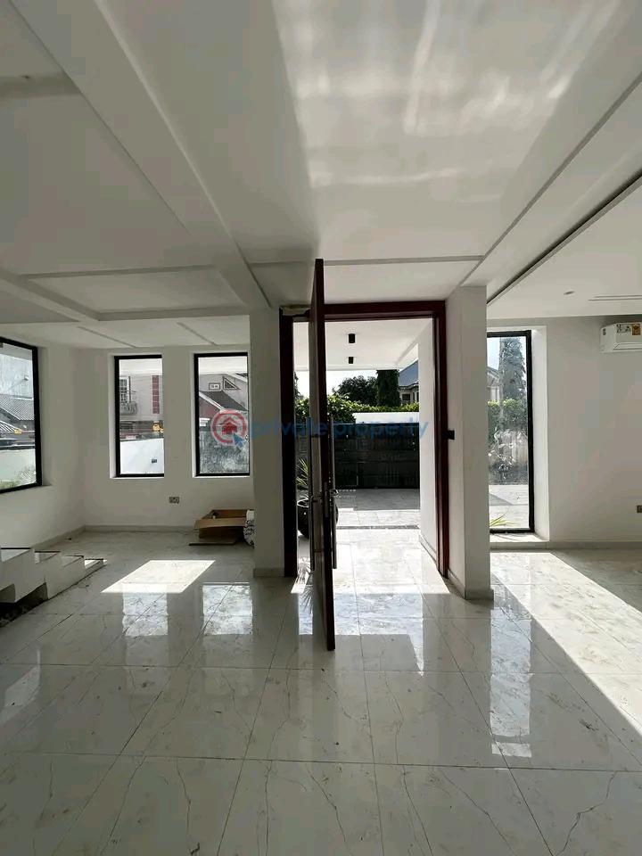 4 bedroom Townhouse For Sale East Legon Accra - 6