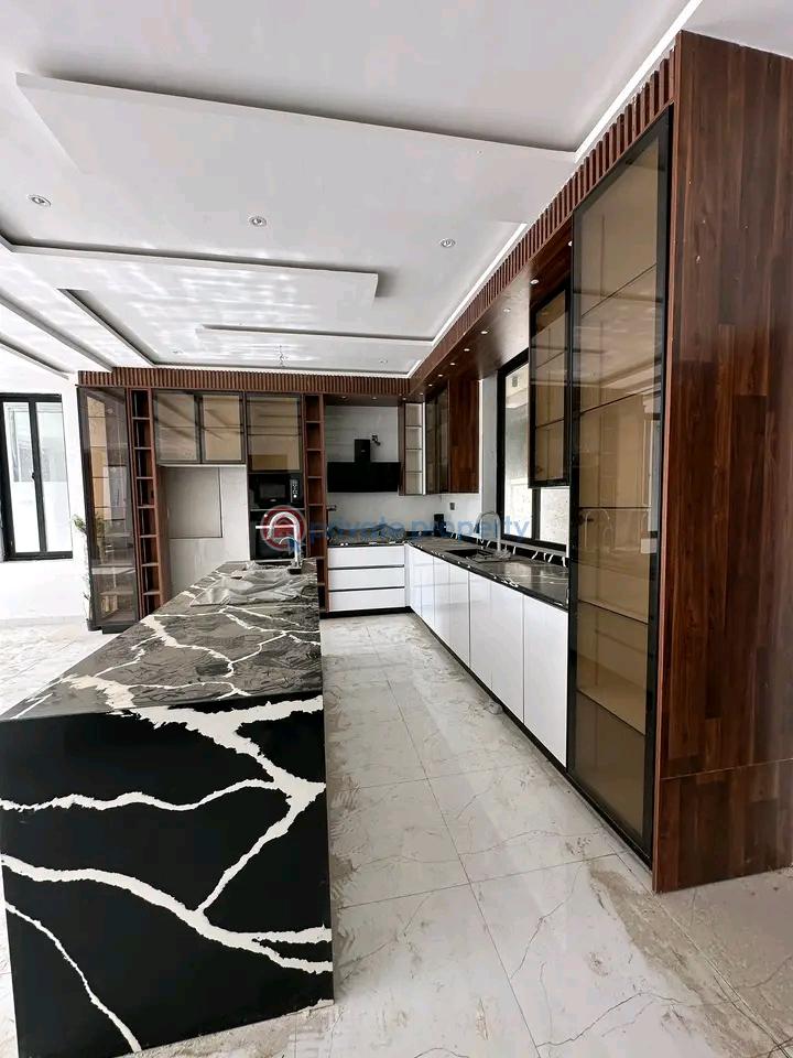 4 bedroom Townhouse For Sale East Legon Accra - 5