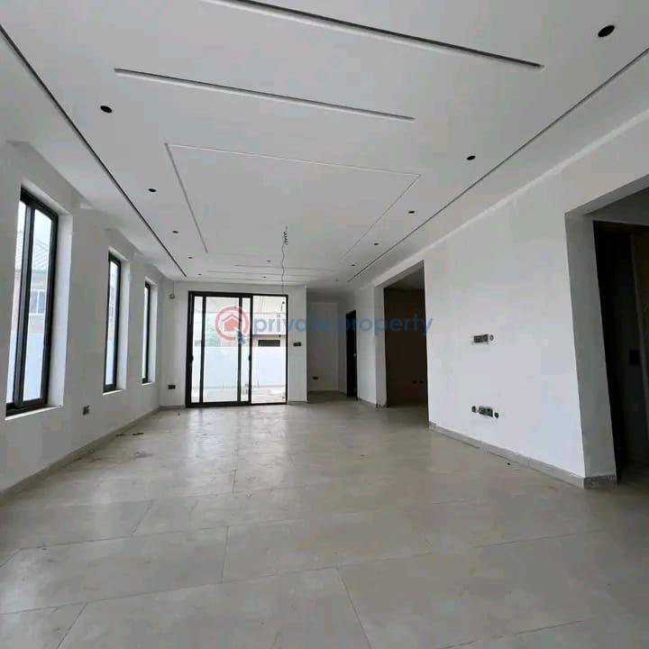 4 bedroom Townhouse For Sale Tse Addo Roundabout Accra - 5