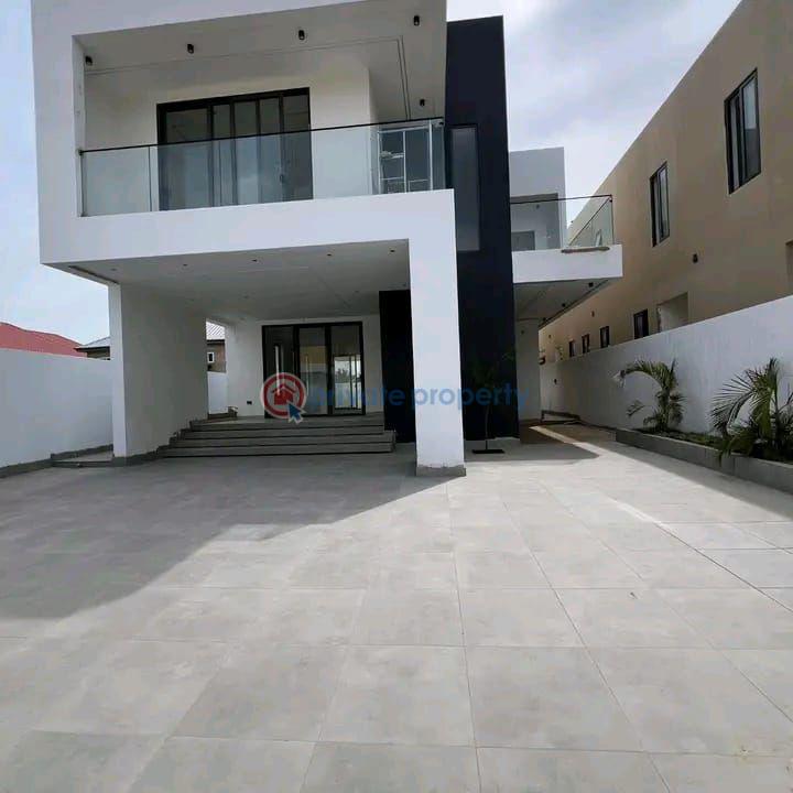 4 bedroom Townhouse For Sale Tse Addo Roundabout Accra - 0