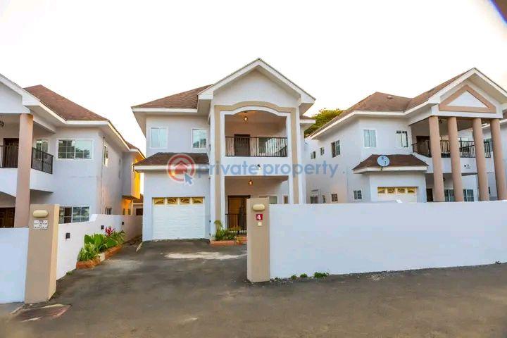 4 bedroom Townhouse For Rent Cantonments Accra - 1