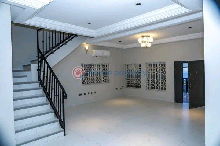 4 bedroom Townhouse For Rent Cantonments Accra - 2