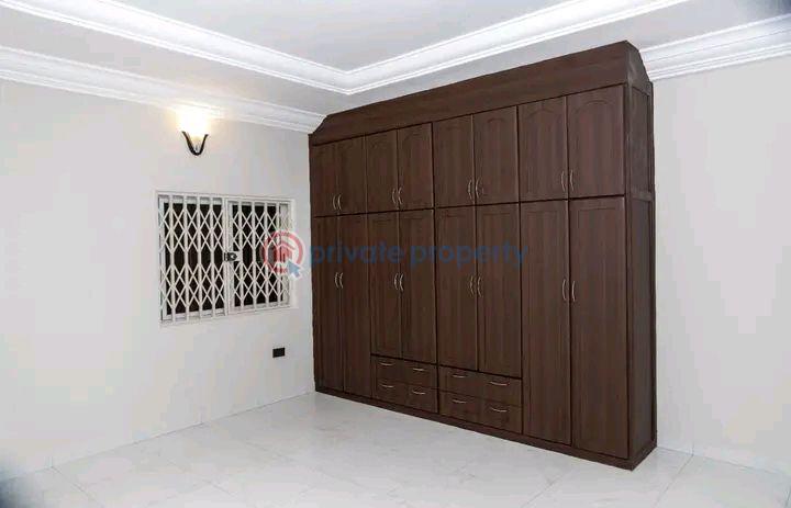 4 bedroom Townhouse For Rent Cantonments Accra - 8