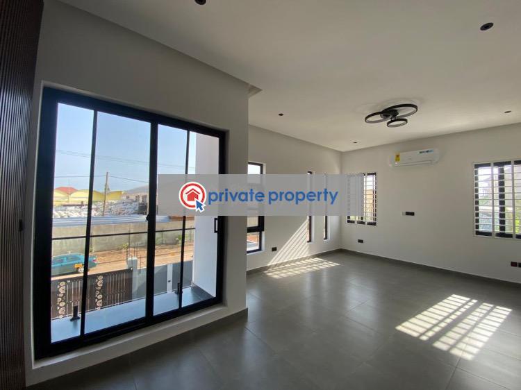 4 bedroom House For Sale &nbsp;oyarifa Road Oyarifa La Nkwantanang Madina Municipal Accra - 17