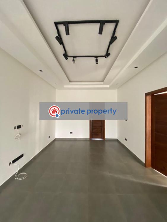 4 bedroom House For Sale &nbsp;oyarifa Road Oyarifa La Nkwantanang Madina Municipal Accra - 8
