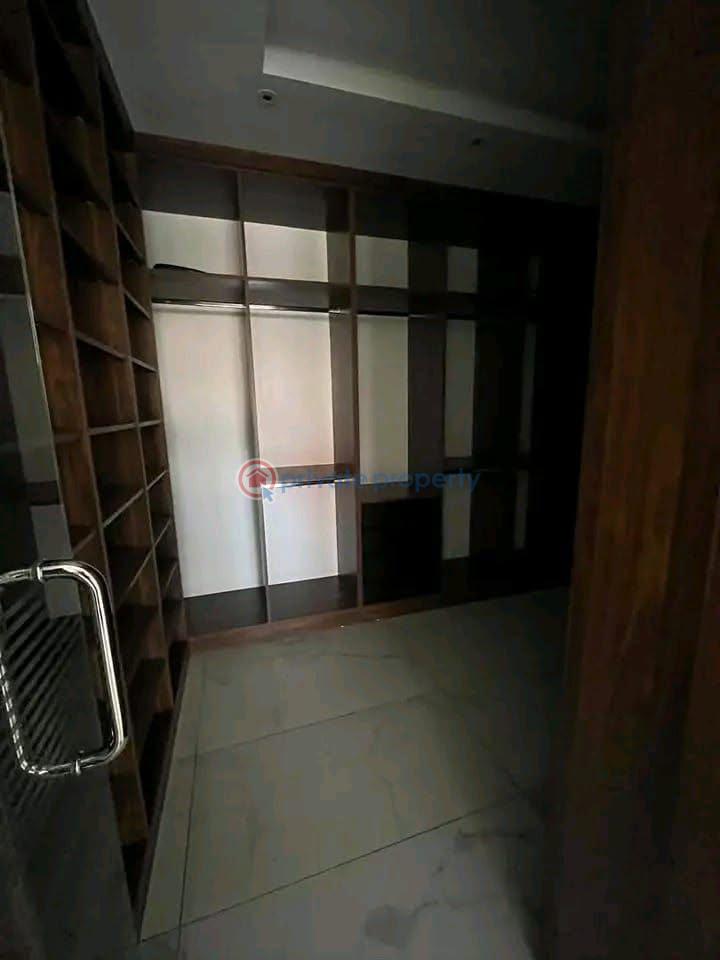4 bedroom Townhouse For Sale East Legon Accra - 5