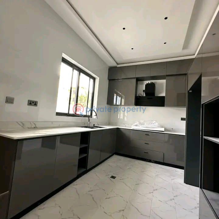 4 bedroom Townhouse For Sale Adenta Municipal Accra - 7
