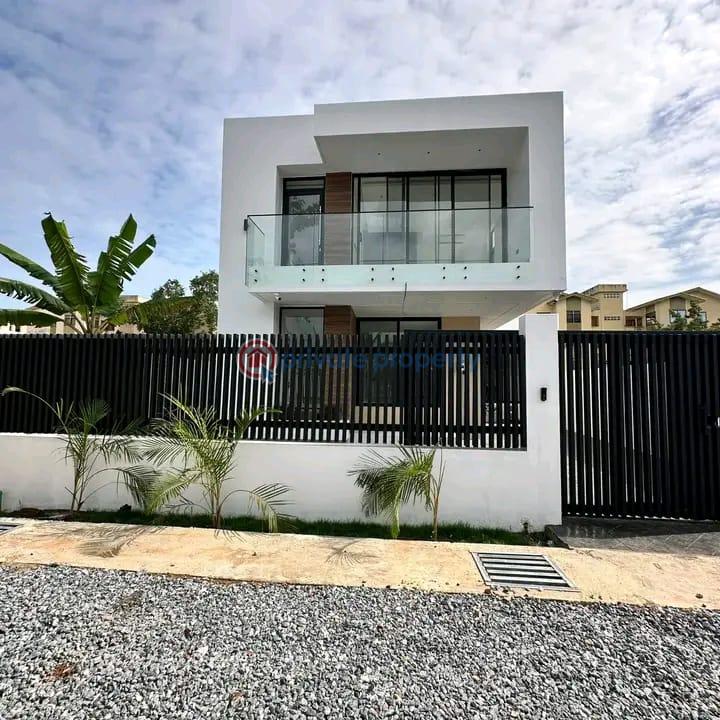 4 bedroom Townhouse For Sale Adenta Municipal Accra - 0
