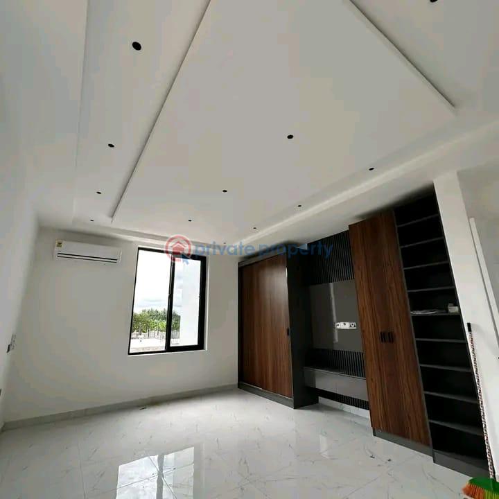 4 bedroom Townhouse For Sale Adenta Municipal Accra - 8