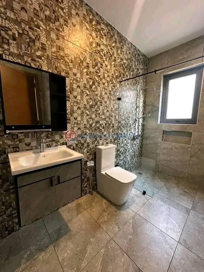 4 bedroom Townhouse For Sale Spintex Accra - 4