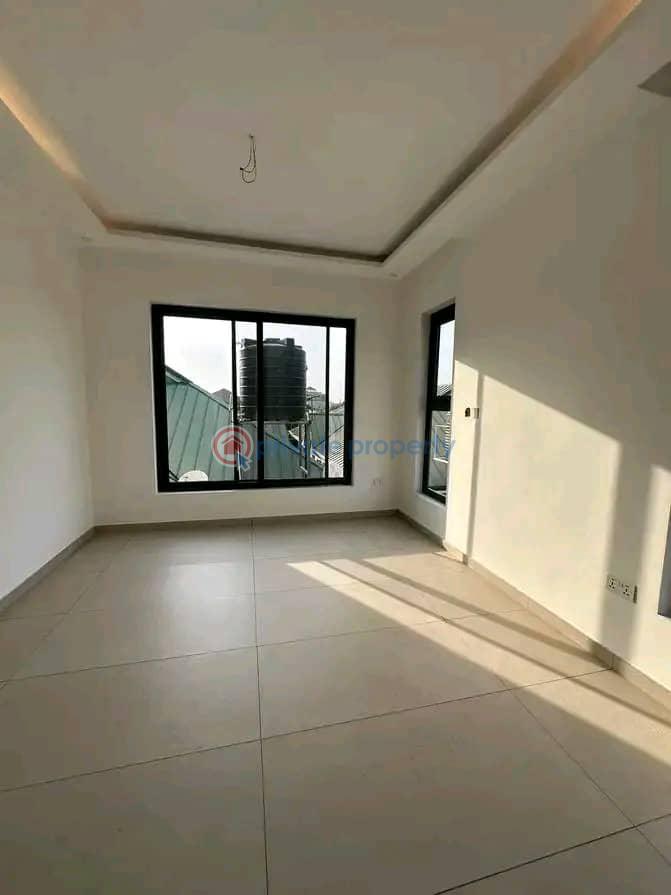 4 bedroom Townhouse For Sale Spintex Accra - 2