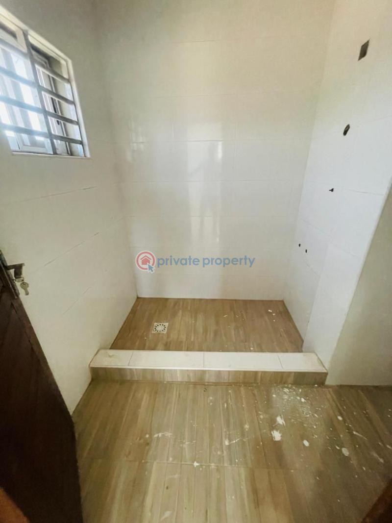 5 bedroom House For Sale Ofankor Accra - 5