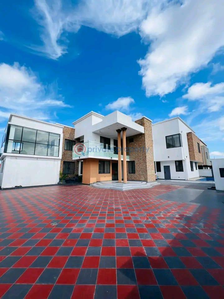5 bedroom House For Sale Adjiringanor East Legon Accra - 1