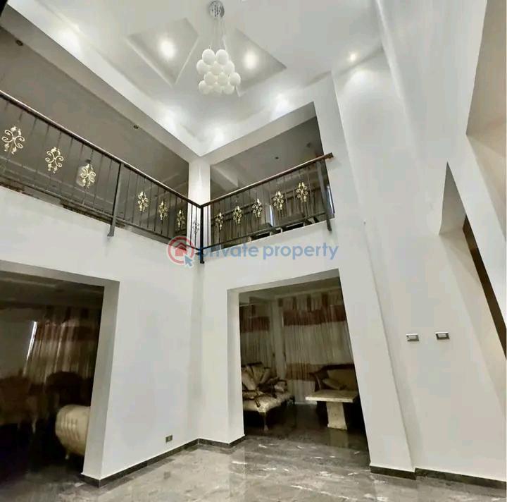 5 bedroom Townhouse For Sale Cantonments Accra - 2