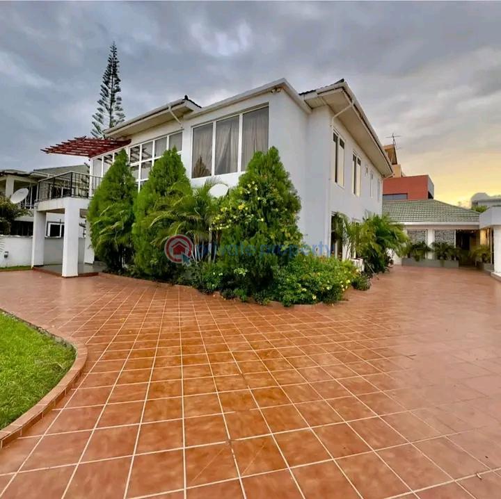 5 bedroom Townhouse For Sale Cantonments Accra - 0